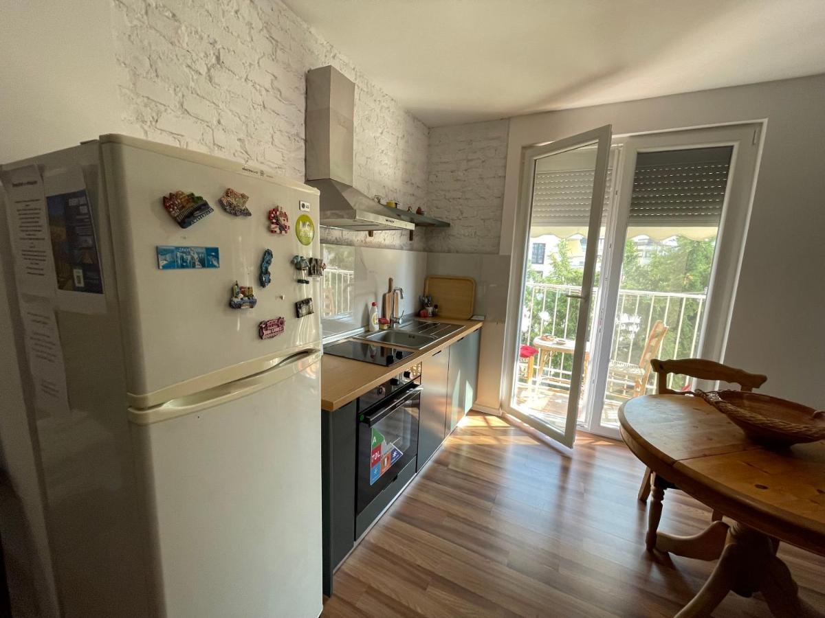 Enjoy Travel Central Tirana App1 Apartamento *