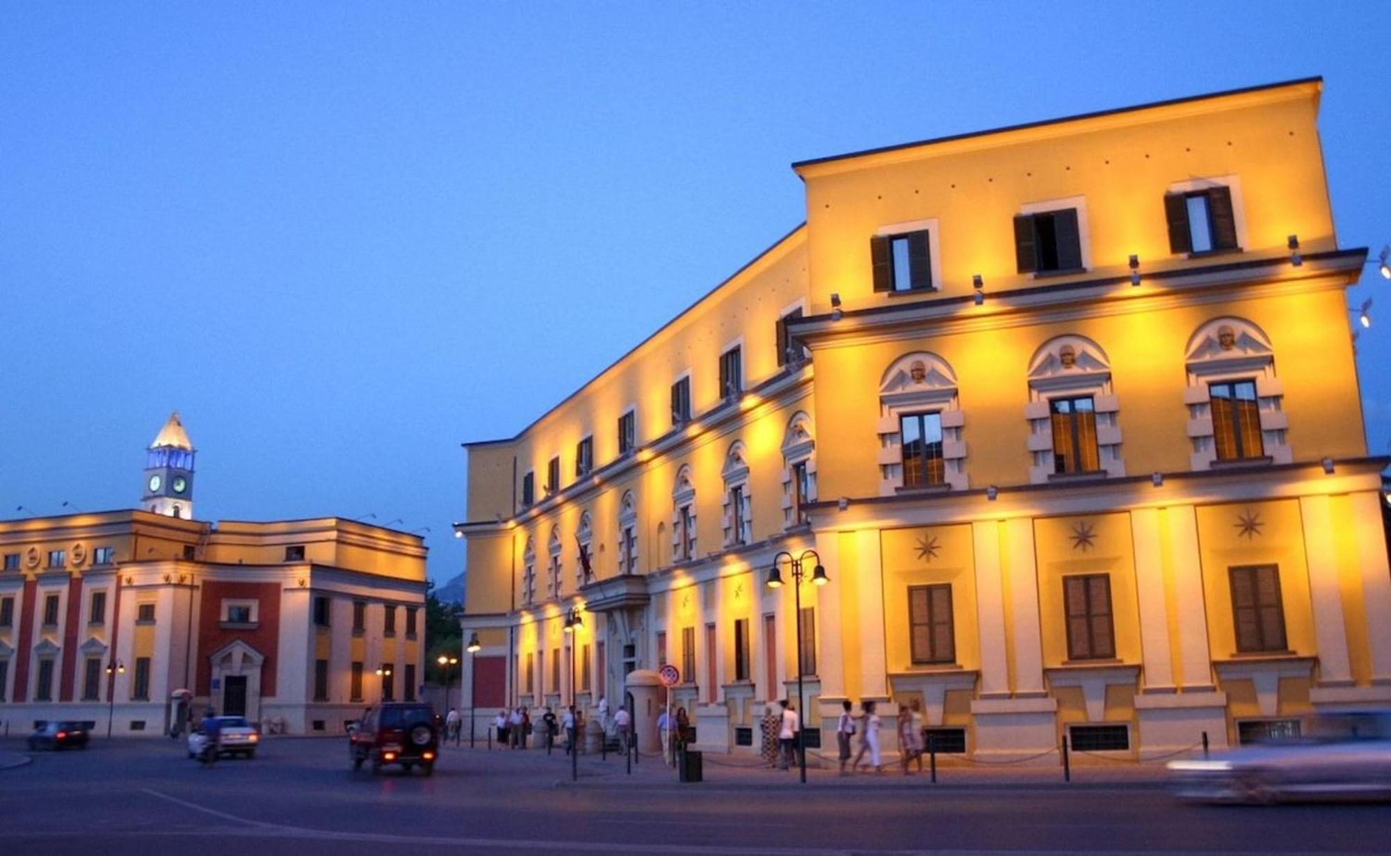 Enjoy Travel Central Tirana App1 Apartamento *